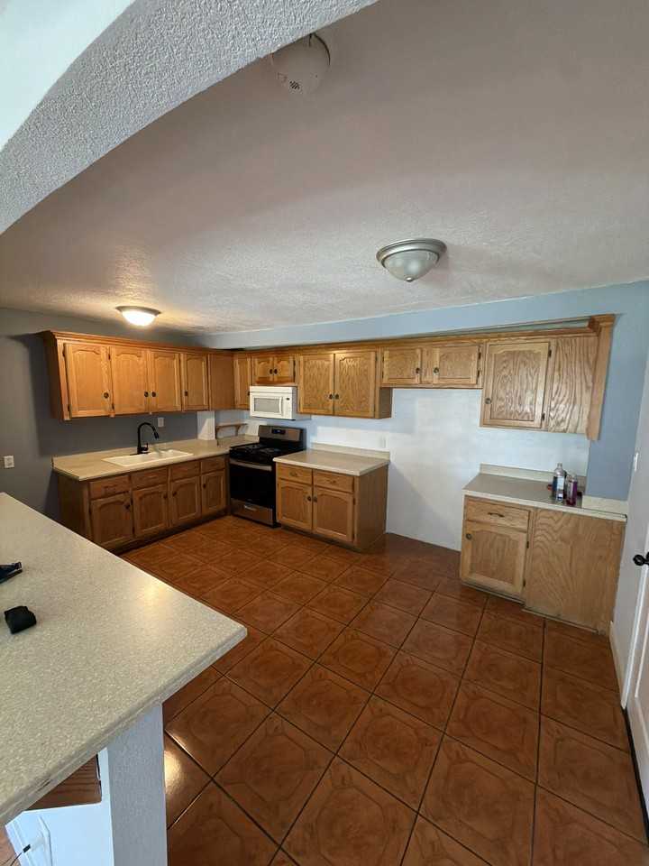 5890 Noble Street - Photo 2 of 9