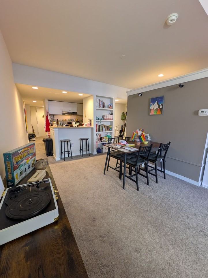 237 Chestnut St #1-215 - Photo 5 of 16