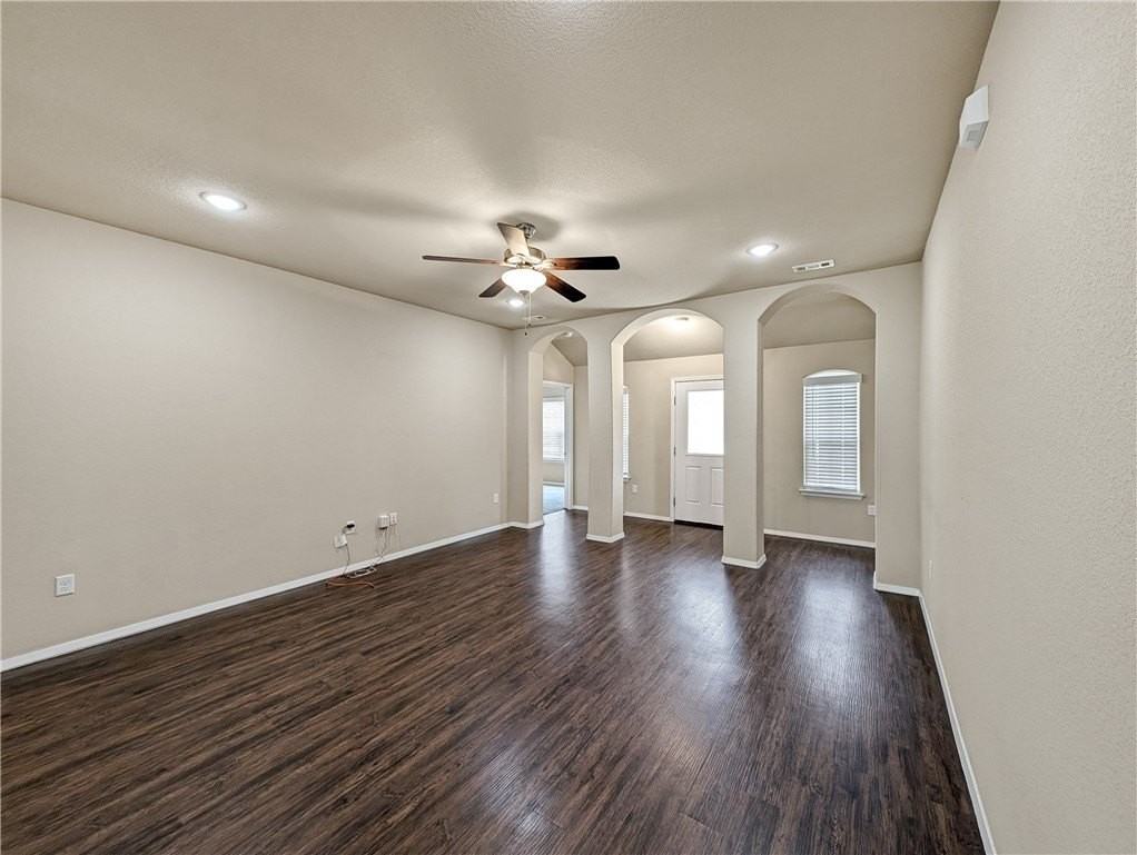 6706 Sw Chestnut Hill Rd - Photo 2 of 21