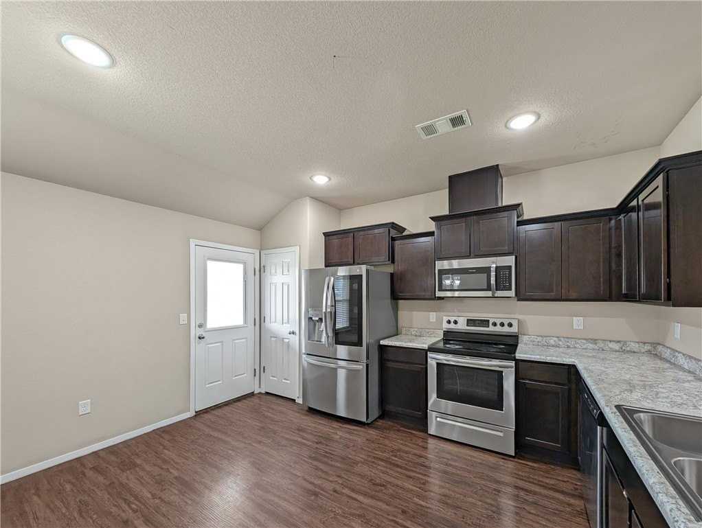 6706 Sw Chestnut Hill Rd - Photo 4 of 21