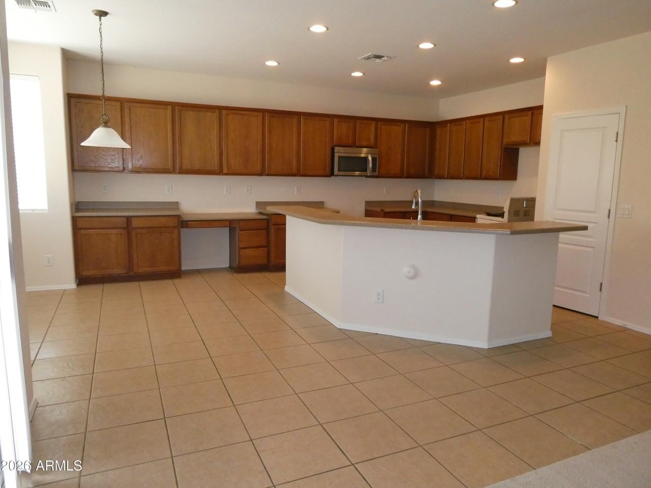 8812 W Glenn Dr - Photo 4 of 23