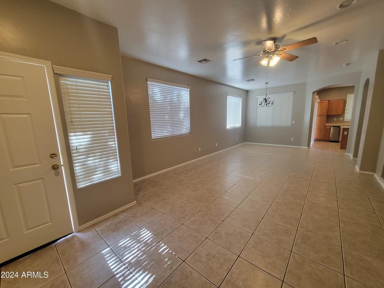 16965 W Lundberg St - Photo 7 of 24