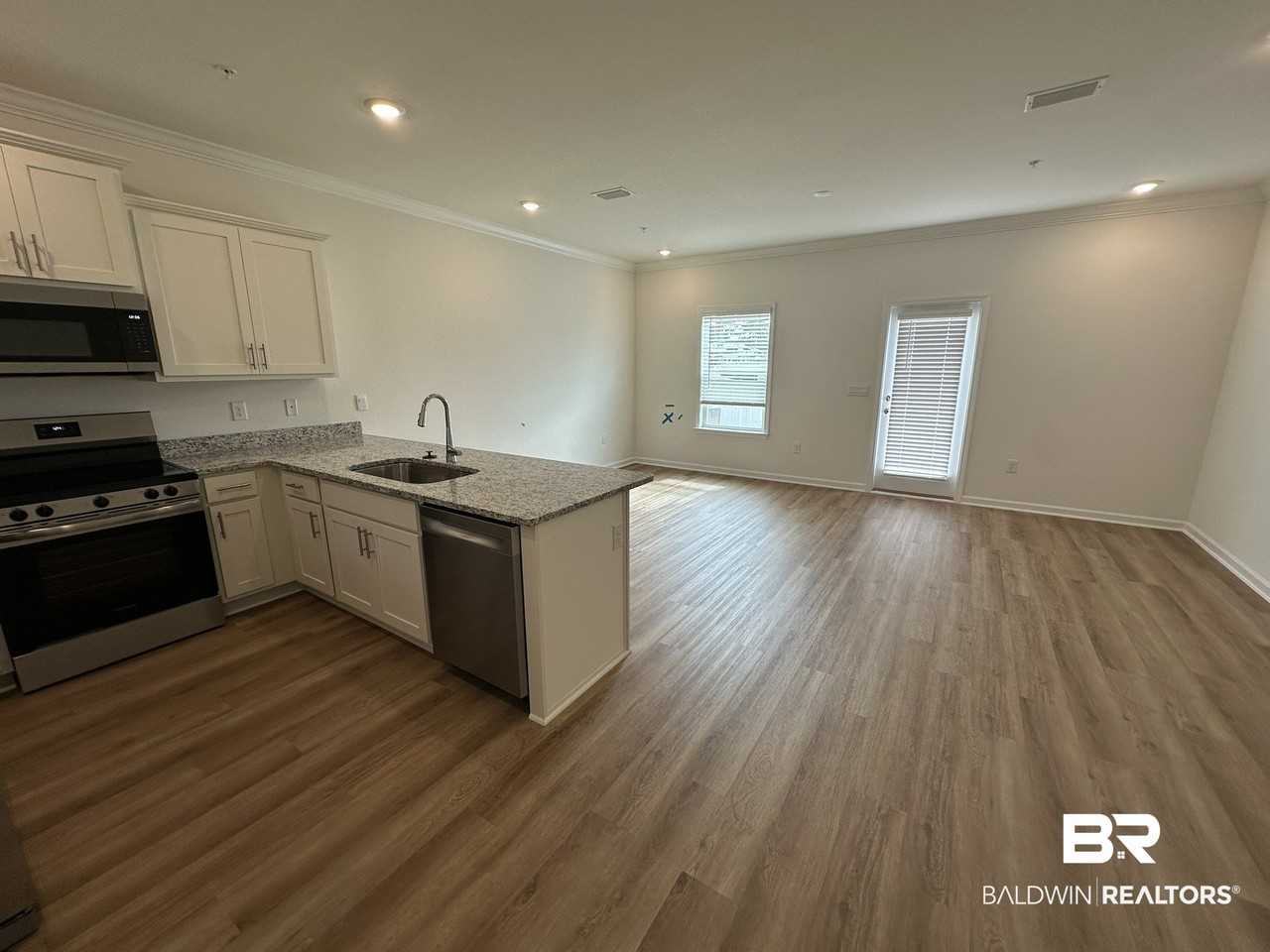 4442 Lost Bay Dr - Photo 2 of 14