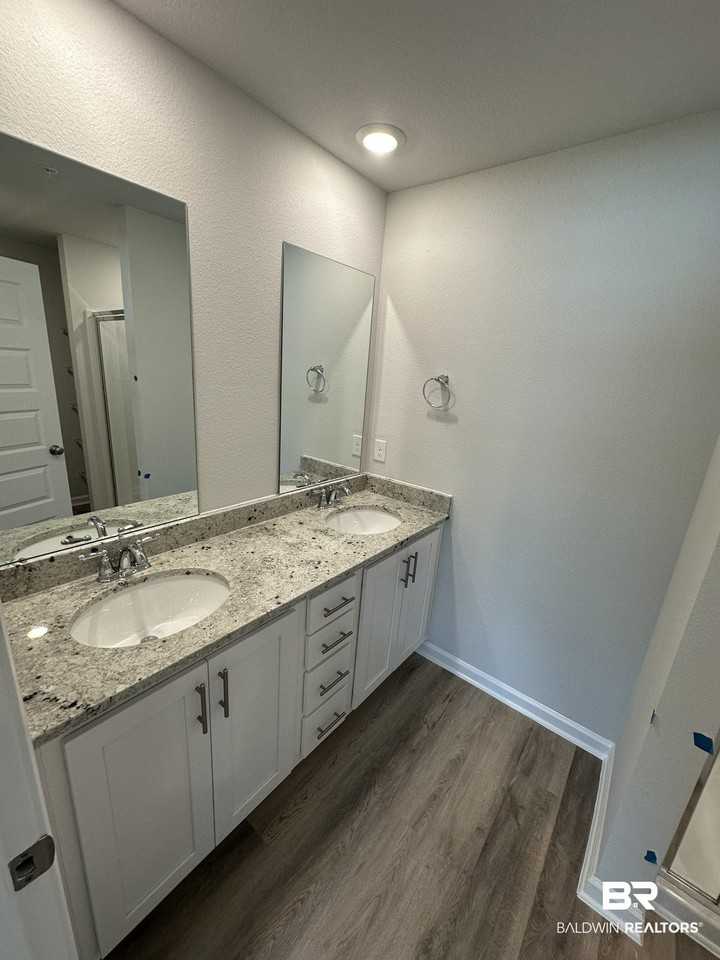 4446 Lost Bay Dr - Photo 6 of 11
