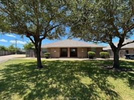 featured image of 3742 Oldenburg Ln