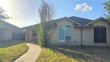 featured image of 913 Crepe Myrtle St