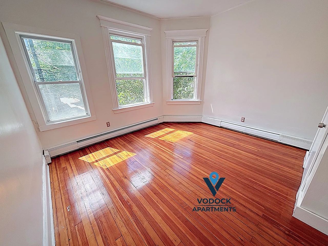 82 Rowe Avenue #3N - Photo 4 of 9