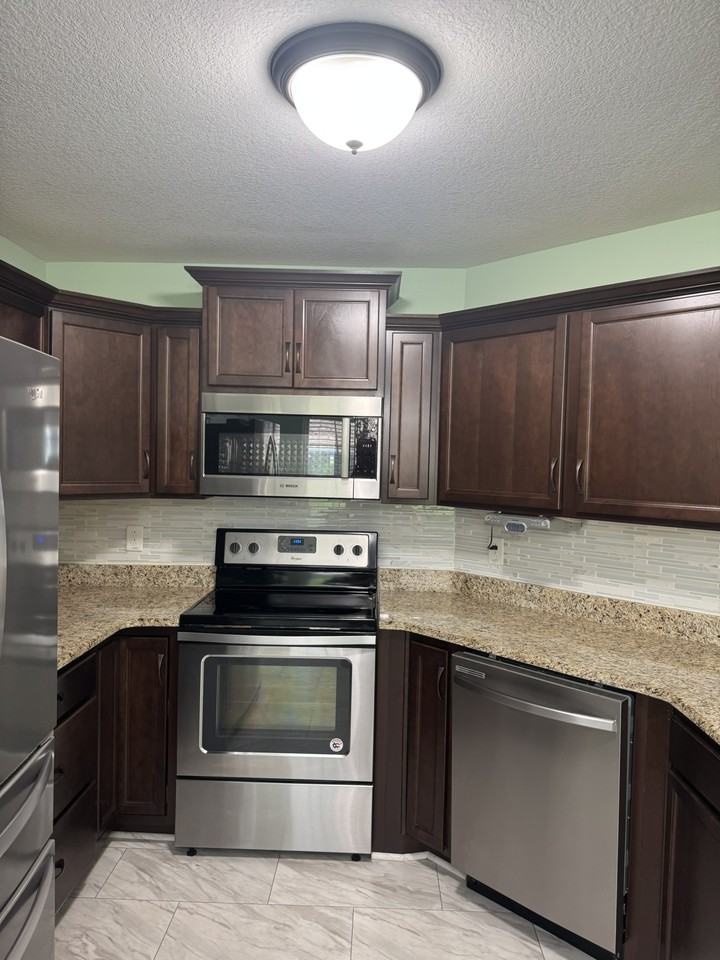 164 Hillview Way #1 - Photo 4 of 28
