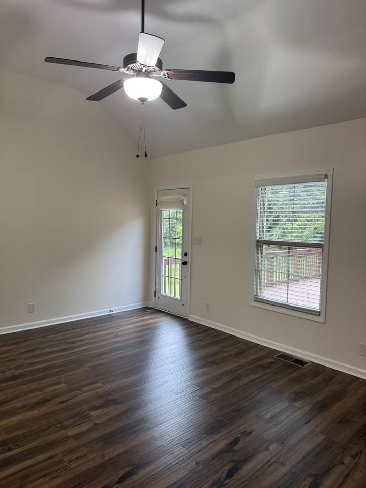 164 Hillview Way #1 - Photo 6 of 28