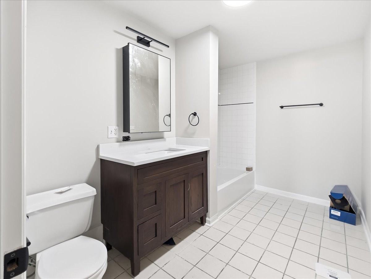1538 N Milwaukee Ave #2F - Photo 7 of 9