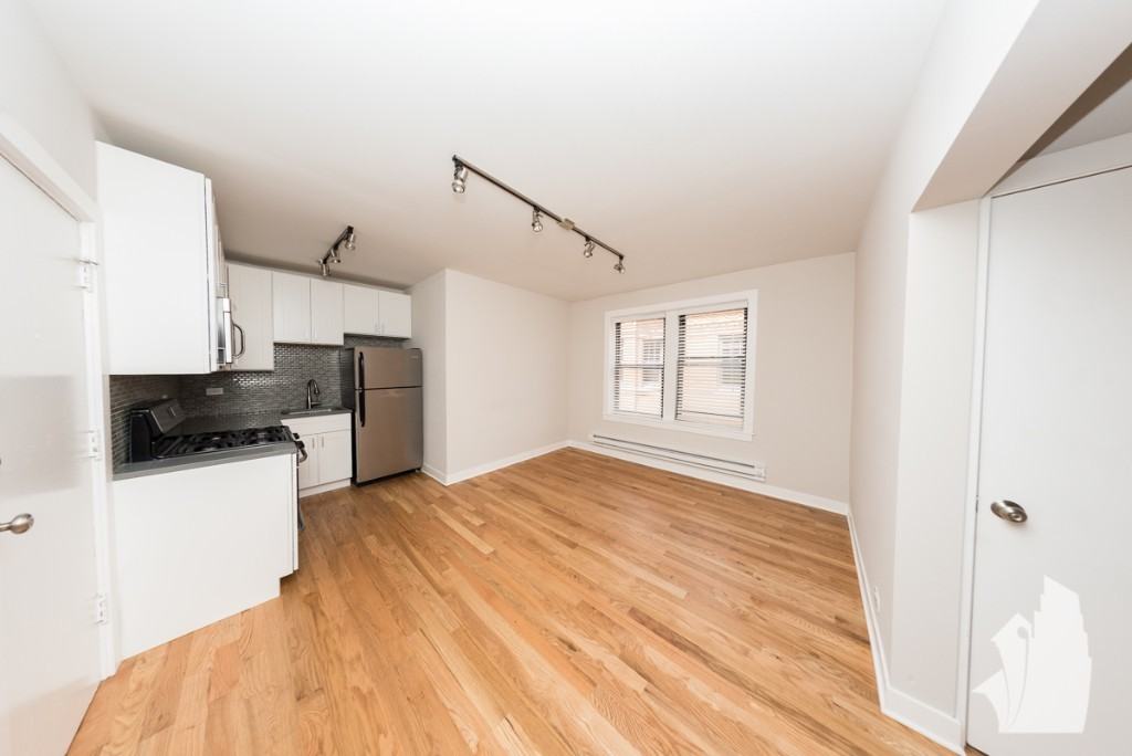 2420 N Kedzie Blvd #115 - Photo 3 of 8