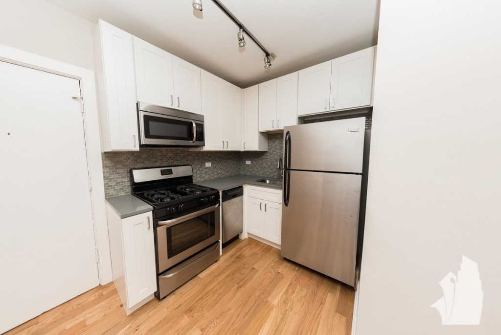 2420 N Kedzie Blvd #115 - Photo 6 of 8