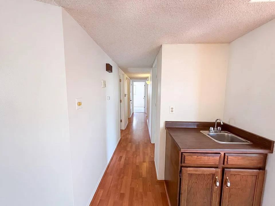 6907 Welton Drive Northeast - Photo 7 of 16