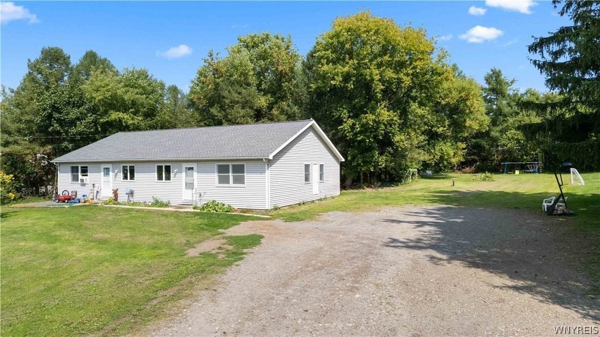 3723 Main St - Photo 2 of 7