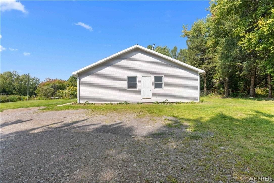 3723 Main St - Photo 4 of 7