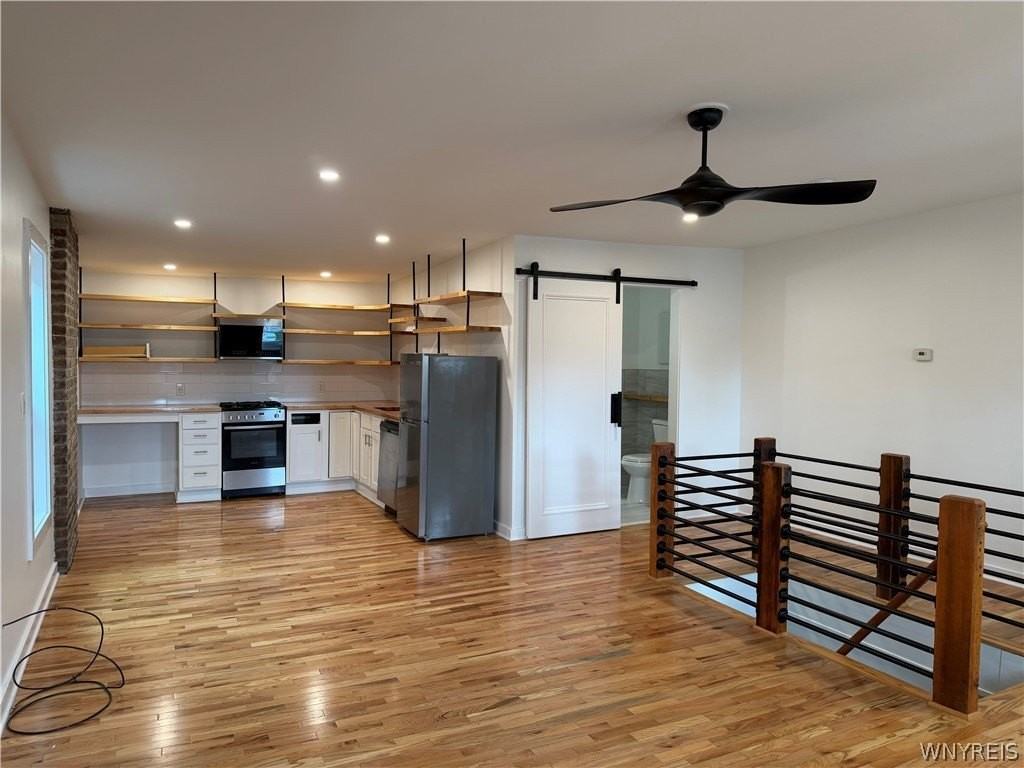 58 Trinity Pl #10 - Photo 3 of 8