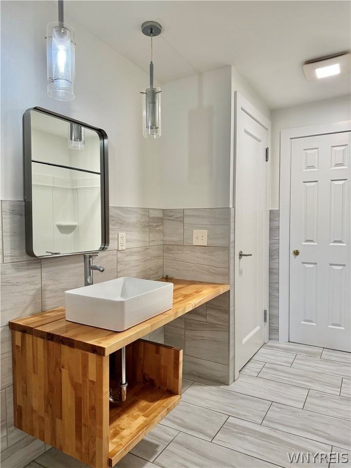 58 Trinity Pl #10 - Photo 7 of 8