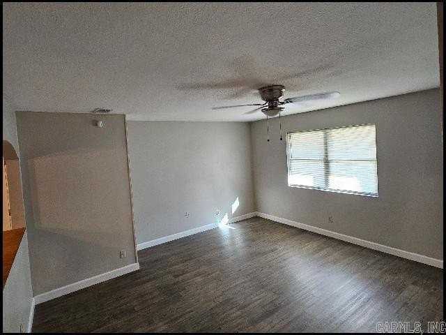 13 Dawn Ct - Photo 4 of 25