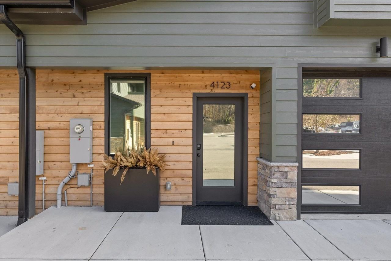 4123 Outpost Way - Photo 2 of 50