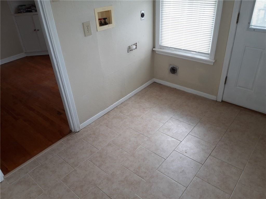 2801 Lawnview St - Photo 5 of 16