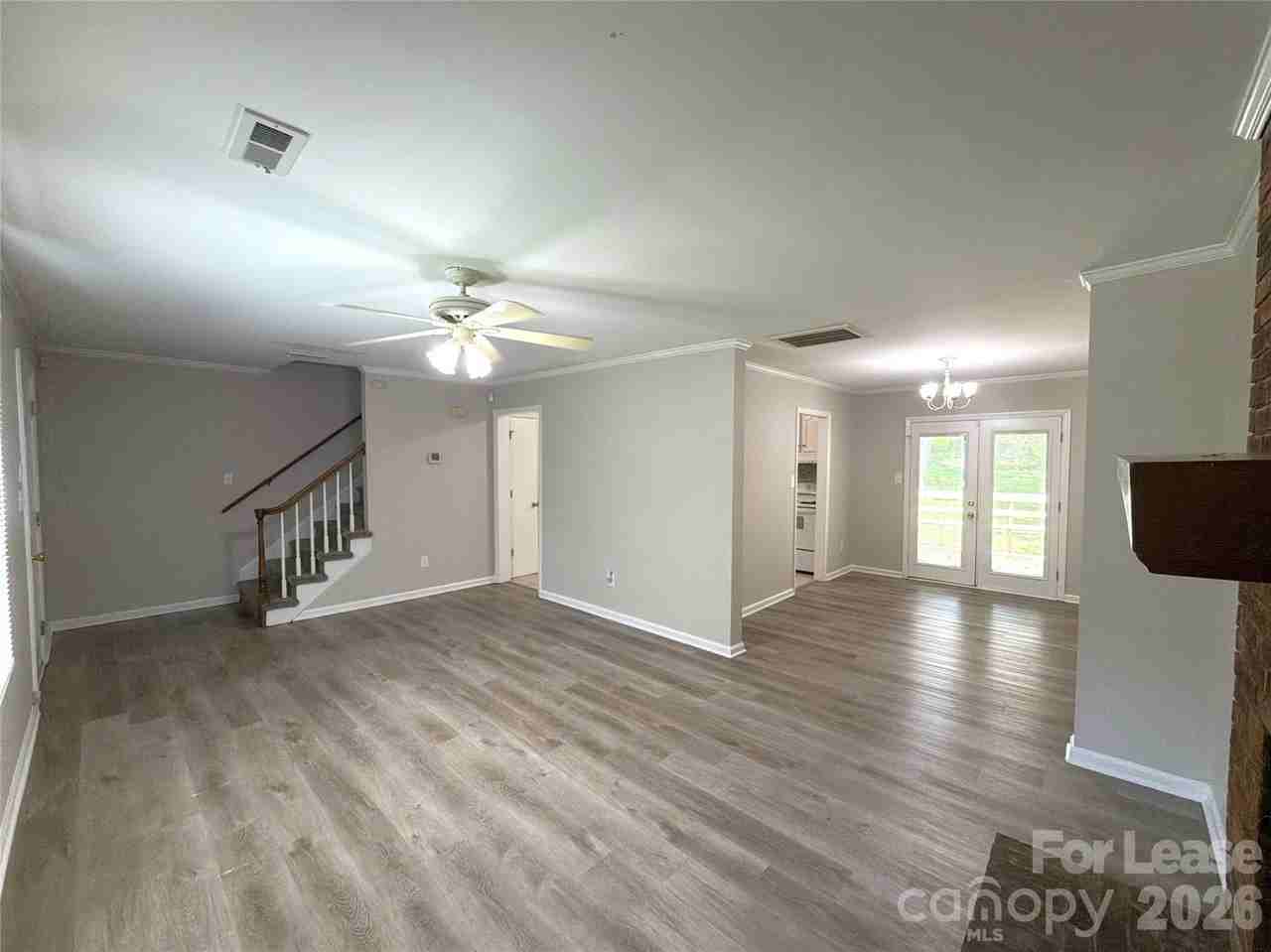 7409 Lockmont Dr - Photo 3 of 17