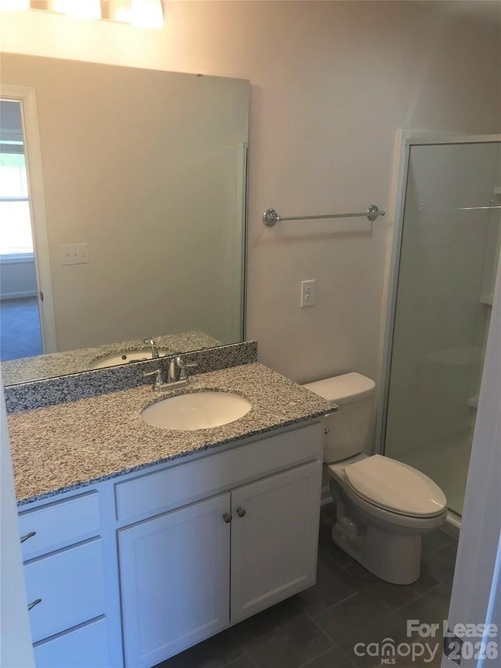 8113 Sheffield Dr - Photo 5 of 9