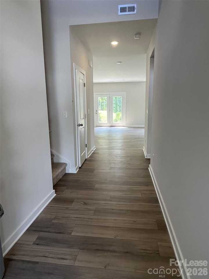 Manor View Dr Nw - Photo 3 of 38