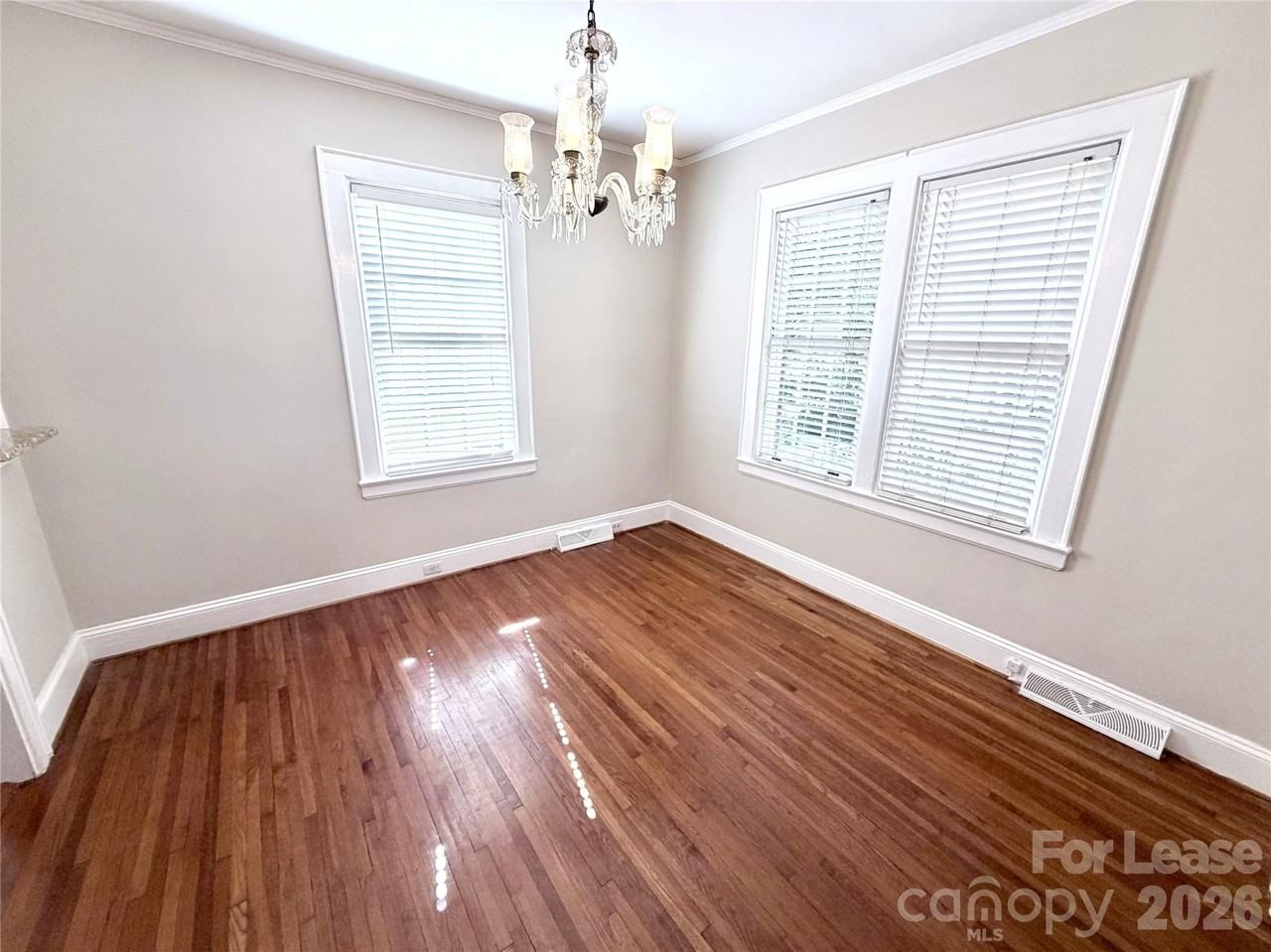 2537 Cranbrook Ln - Photo 5 of 15
