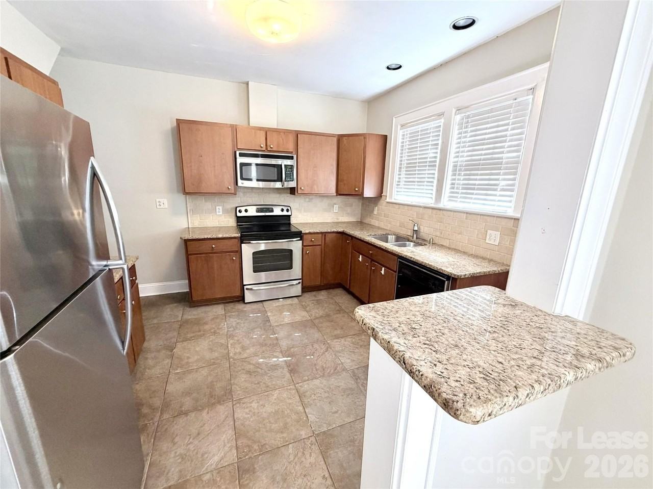 2537 Cranbrook Ln - Photo 6 of 15