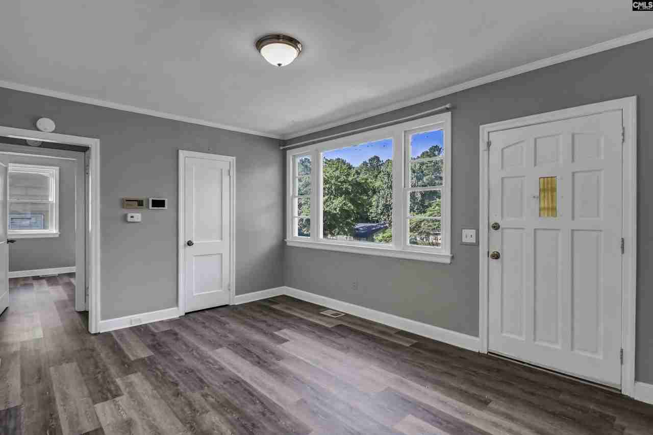 3908 Gibson St - Photo 5 of 35