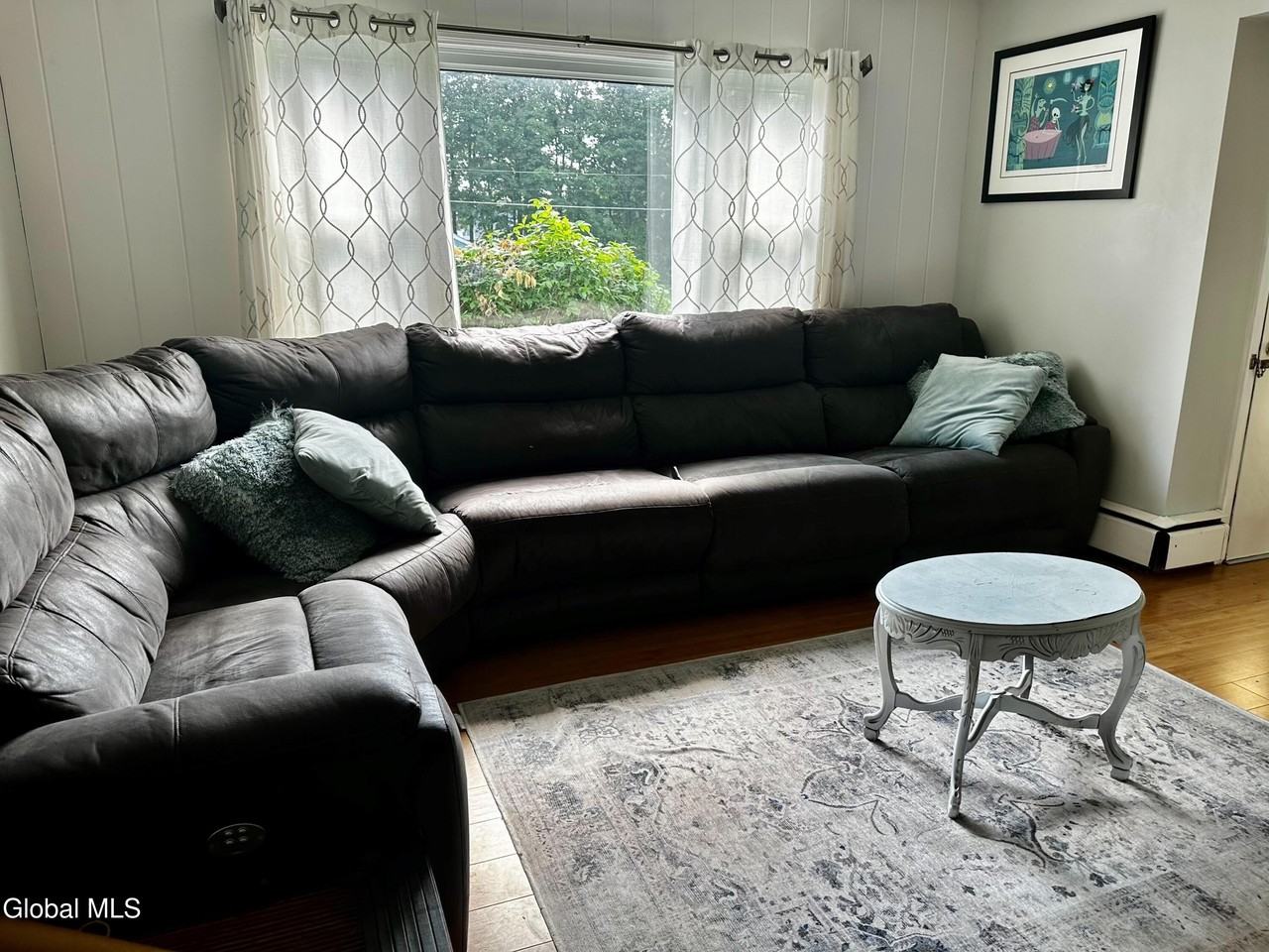 81 Monroe St - Photo 3 of 13