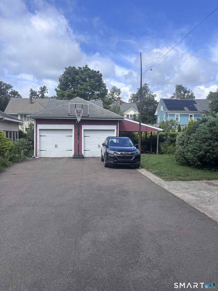 428 Central Ave - Photo 3 of 27