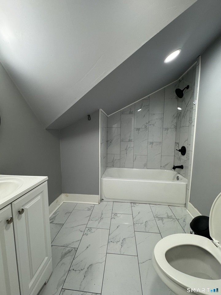 146 Farren Ave - Photo 3 of 8