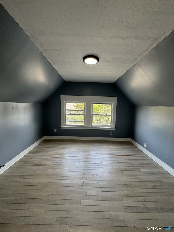 146 Farren Ave - Photo 4 of 8