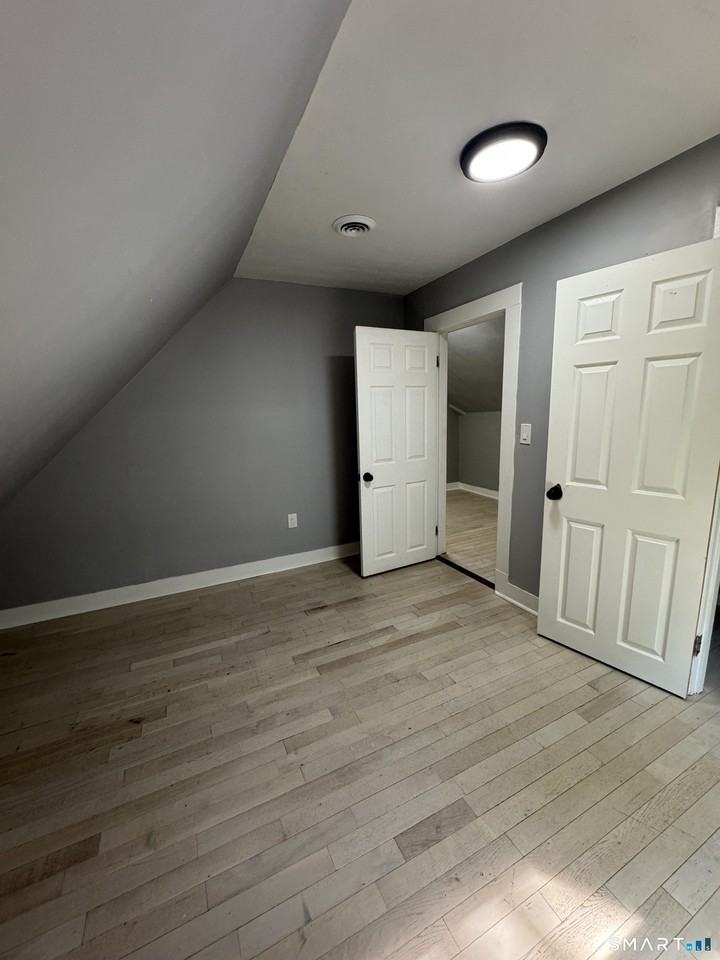 146 Farren Ave - Photo 5 of 8