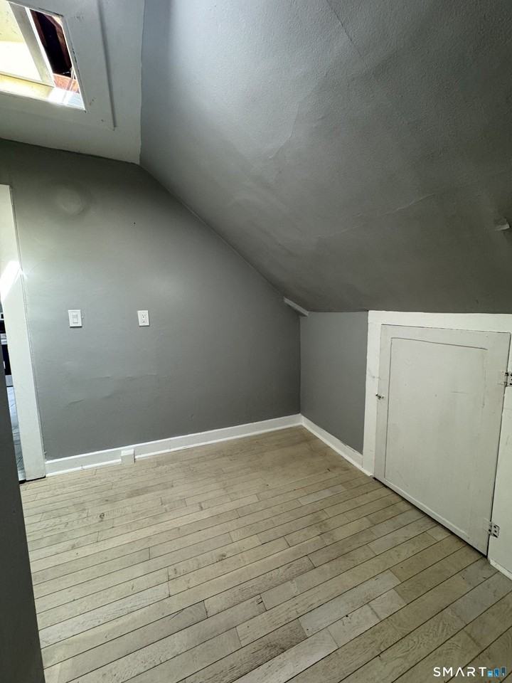 146 Farren Ave - Photo 6 of 8
