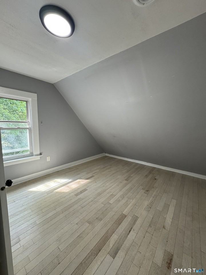 146 Farren Ave - Photo 7 of 8