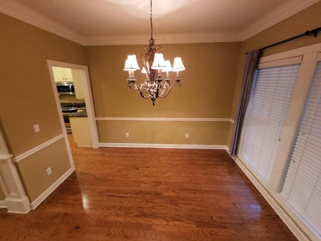 122 Orchard Cir - Photo 2 of 7