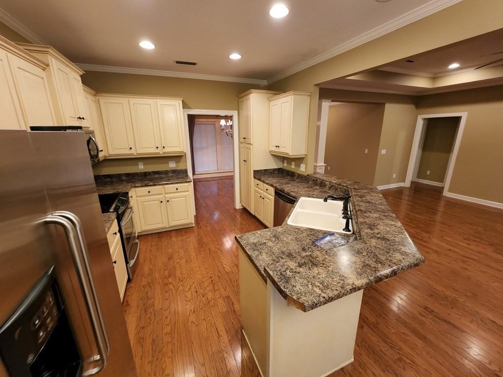 122 Orchard Cir - Photo 5 of 7
