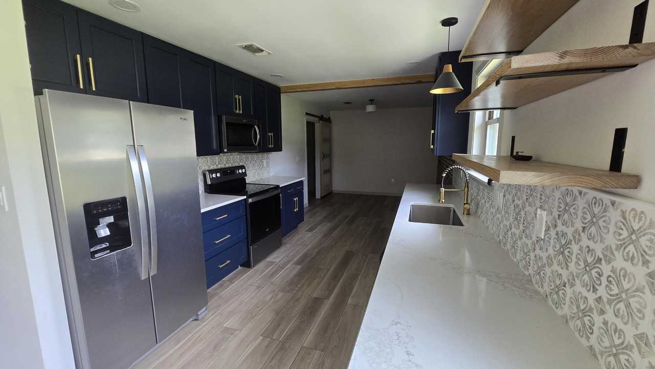 5315 Hillcrest Rd - Photo 3 of 19