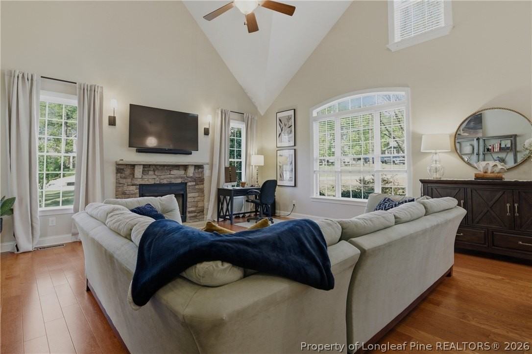 14 Spring Water Ct - Photo 5 of 35