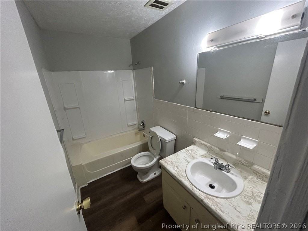 3209 Tallywood Dr #03 - Photo 4 of 6
