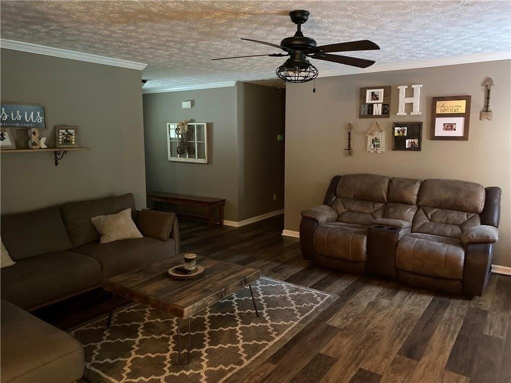 1635 Marble Rock Way - Photo 7 of 19