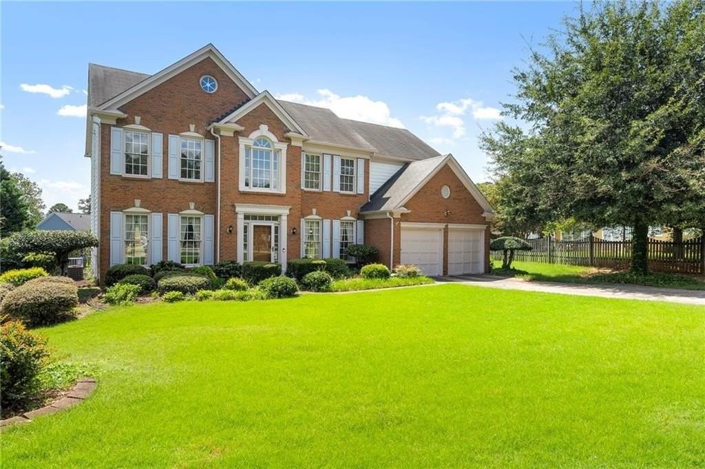 7810 Brookwood Way - Photo 2 of 50
