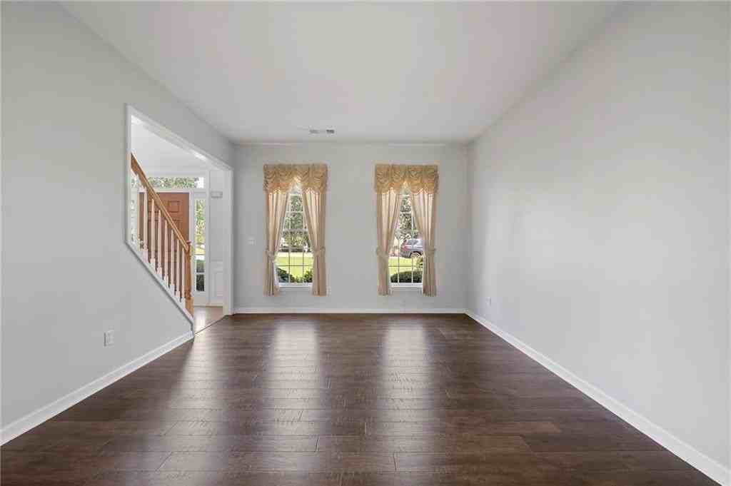 7810 Brookwood Way - Photo 7 of 50
