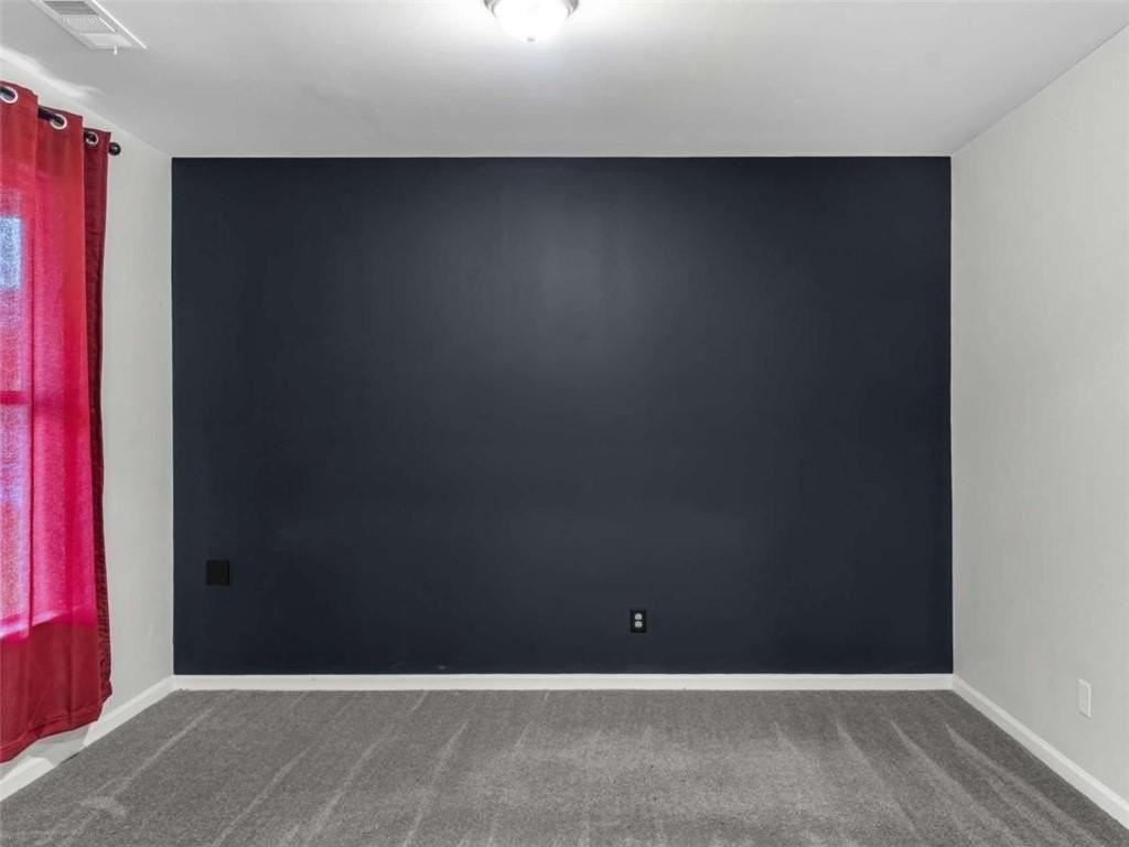 2054 Maplewood Way - Photo 4 of 37