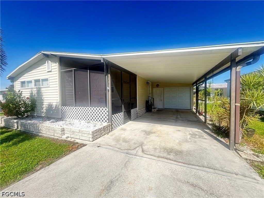 611 Sunset Ln - Photo 2 of 17