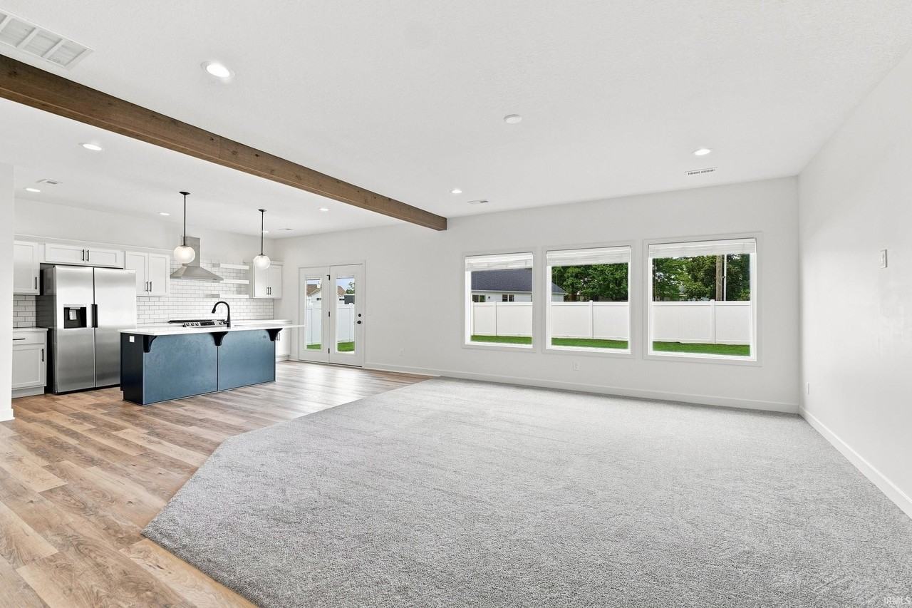 10827 Kathy Dr - Photo 6 of 44