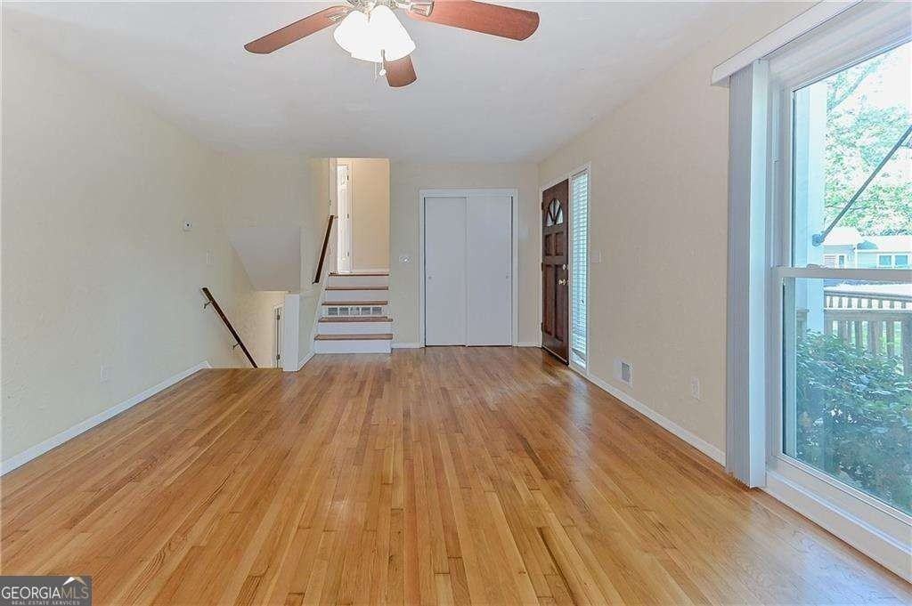 1935 Inverness Rd Se - Photo 6 of 43