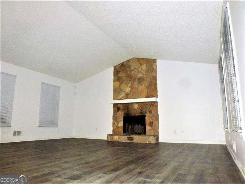 382 Cross Creek Pl - Photo 4 of 36
